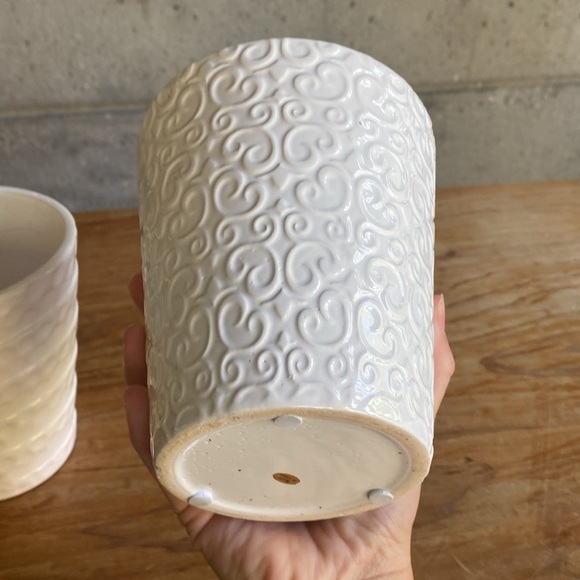Bundle of 2 White Planters/Candle Holders - Picture 2 of 7